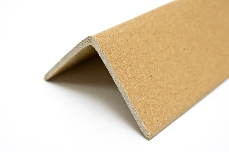 Material: Kantenschutzwinkel Pappe - Hellmann Verpackung
