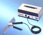 Impulsschweißgerät mit Handzangen